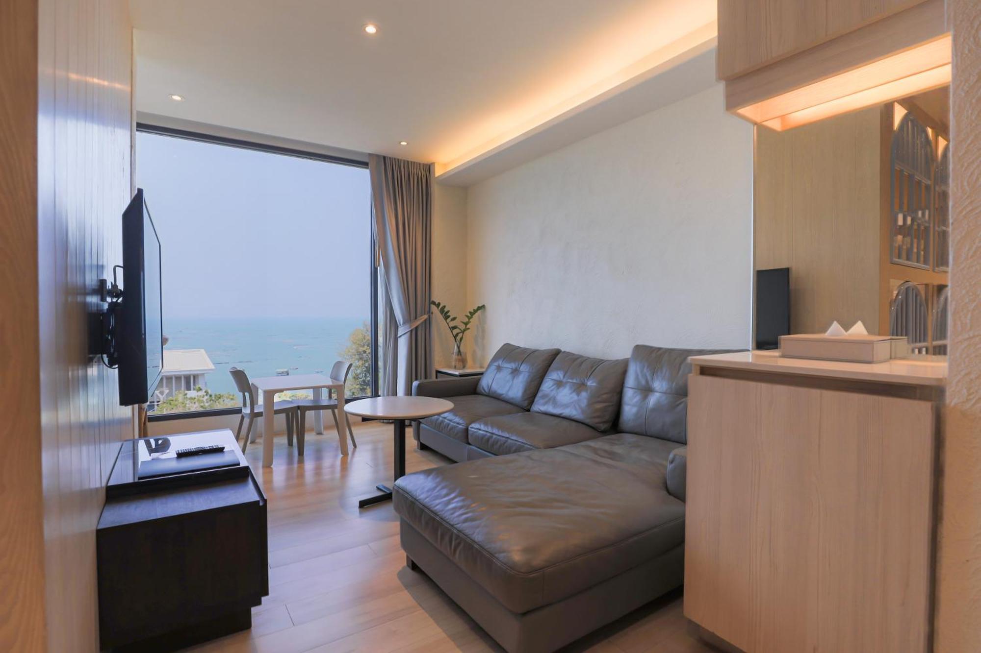 Balcony Seaside Sriracha Hotel & Serviced Apartments Si Racha Exteriér fotografie