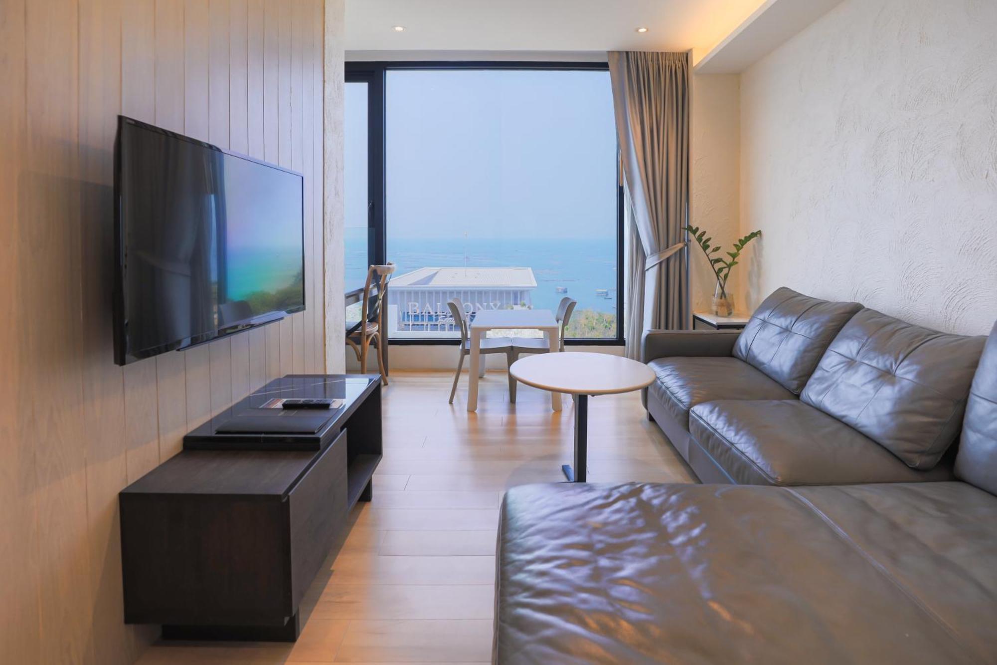 Balcony Seaside Sriracha Hotel & Serviced Apartments Si Racha Exteriér fotografie